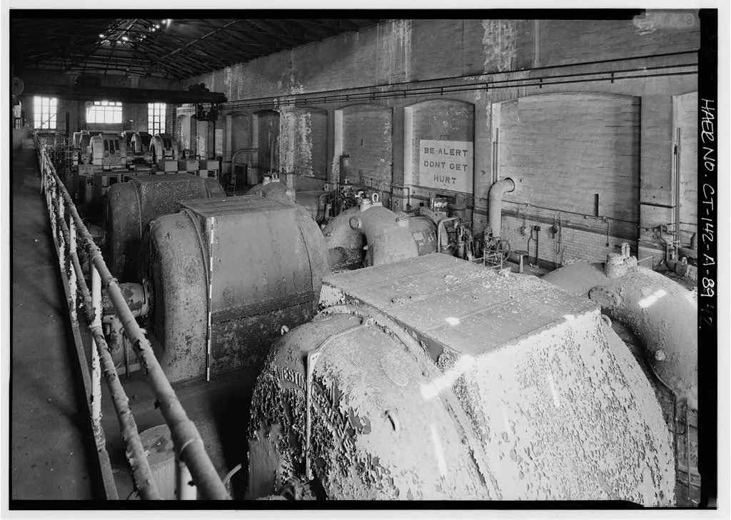 Turbogenerator hall looking west-northwest