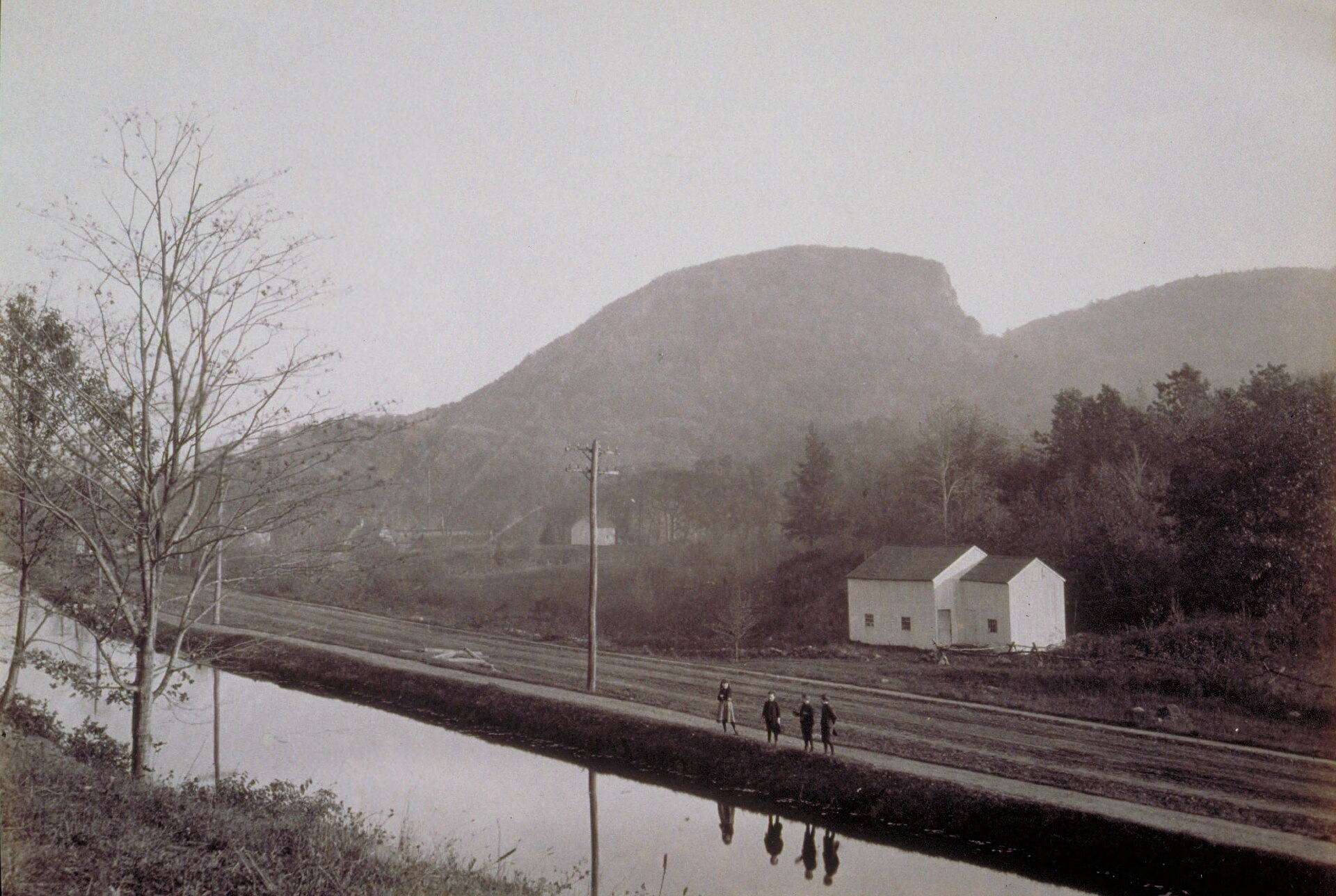Farmington Canal near Mount Carmel, Hamden