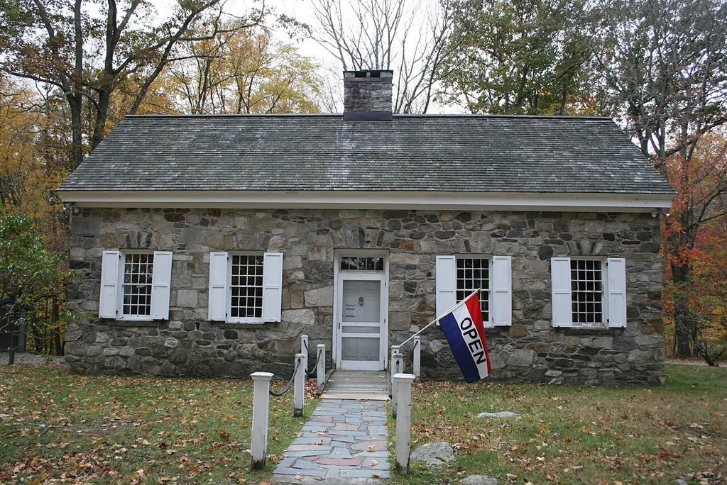 Putnam Memorial State Park - museum building