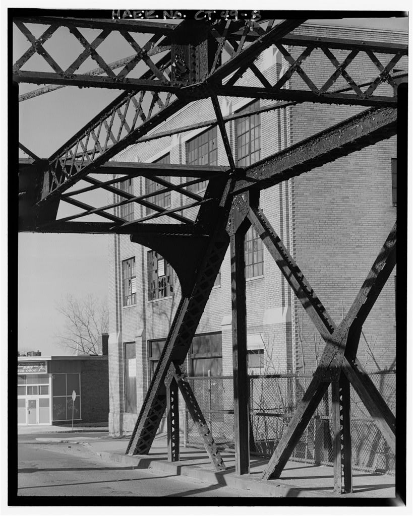 TYPICAL UPPER PORTAL JOINT, VIEW NORTHWEST - Walnut Street Railroad Bridge, Walnut Street over AMTRAK, Hartford,…