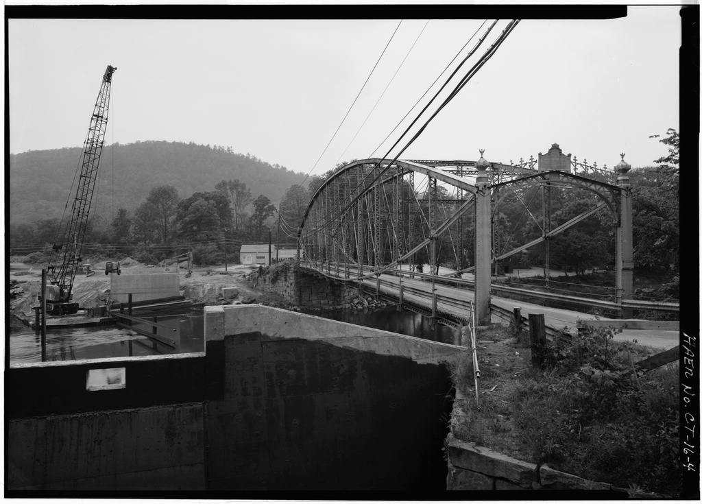 General 3/4 view with new bridge construction on left