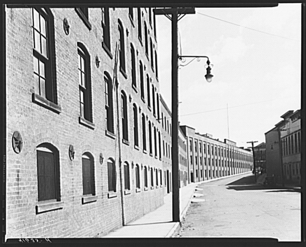 Thompsonville carpet mill, September 1940 · 1940 Sept.