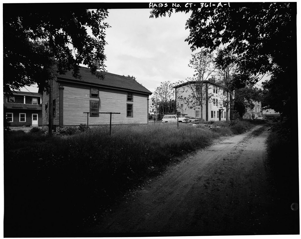 View northwest, east (rear) elevation of 305 church street with 313 and 317 church street in background · June 1985