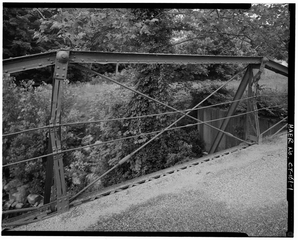 View north, showing truss